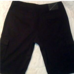 Men's Sean John Black Cargo Shorts. Size 34